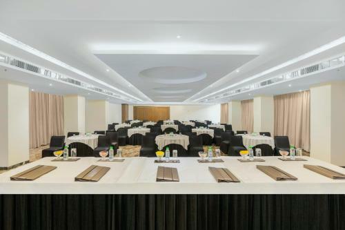 Hotel Sarovar Portico , Indore