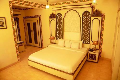 Hotel Chokhi Dhani