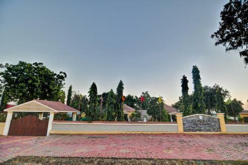Collection O 85405 Hotel Shalimar Resort