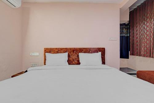 Capital O 86357 Hotel A A Baba Palace