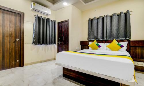 Hotel Treebo Trip Anand Shree