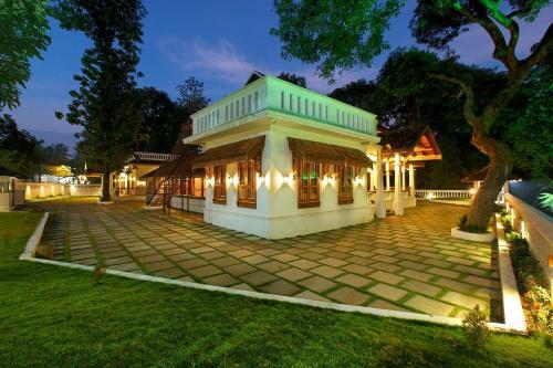Hotel Kovilakam Heritage Resort