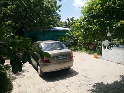 Hostal Mm Gardens