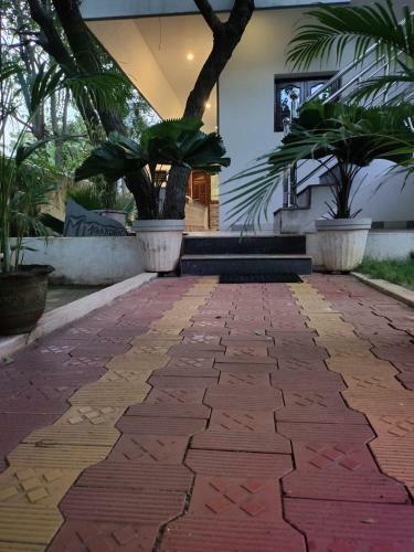 Hostal Mm Gardens