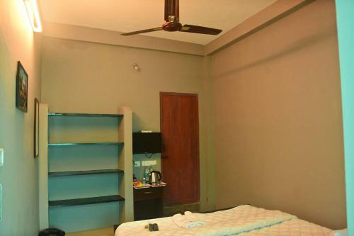Hostal Al Huda Hotel & Rooms