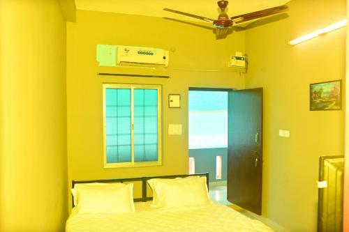 Hostal Al Huda Hotel & Rooms