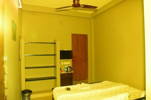 Hostal Al Huda Hotel & Rooms