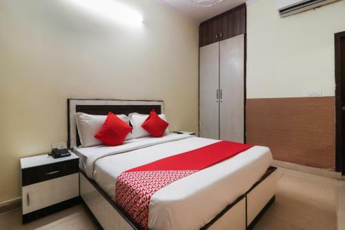 Hotel Oyo 64749 Royal Residency