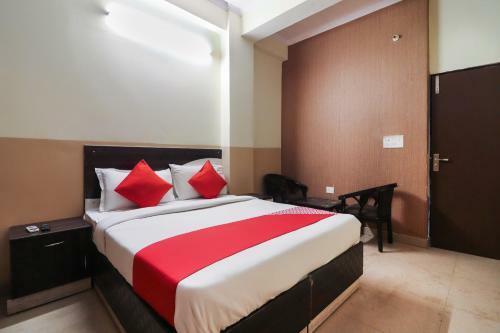 Hotel Oyo 64749 Royal Residency