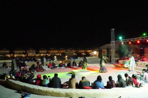 Incredible Desert Camp & Safari