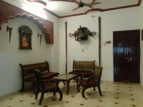 Bed & Breakfast Hotel Sandview And Safari Camp