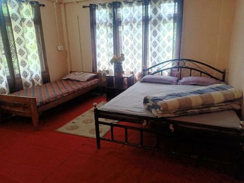 Last Resort, Homestay