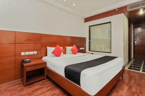 Capital O 35958 Hotel Lake View