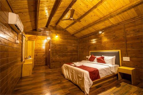 Hotel Brown Town Resort & Spa