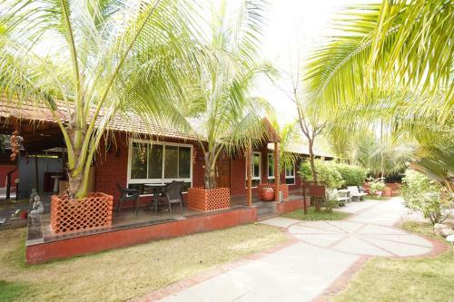Hotel Brown Town Resort & Spa