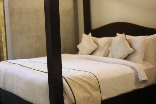Hotel Brown Town Resort & Spa