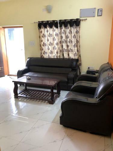 Royal Apartments 2bhk Near Aig Gachibowli