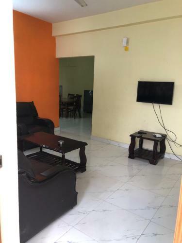 Royal Apartments 2bhk Near Aig Gachibowli