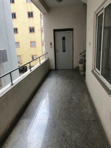 Royal Apartments 2bhk Near Aig Gachibowli