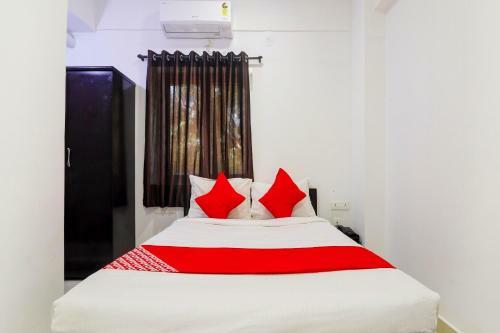 Hotel Oyo Flagship 76284 Tollywood Suites