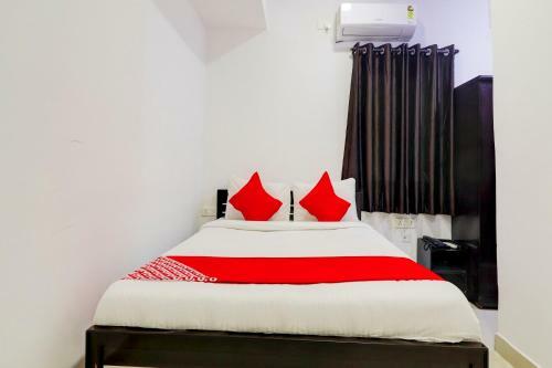 Hotel Oyo Flagship 76284 Tollywood Suites