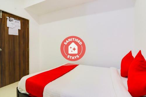 Hotel Oyo Flagship 76284 Tollywood Suites