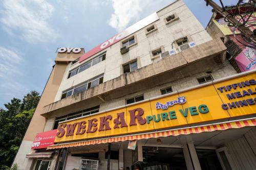 Oyo 47785 Hotel Pariwar Inn