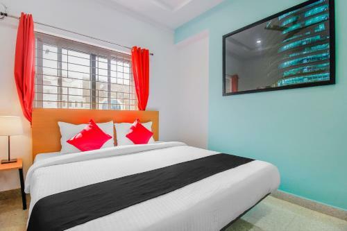 Capital O76170 Hotel Mayukha