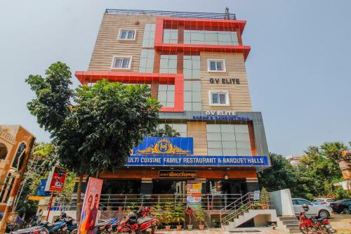 Capital O76170 Hotel Mayukha