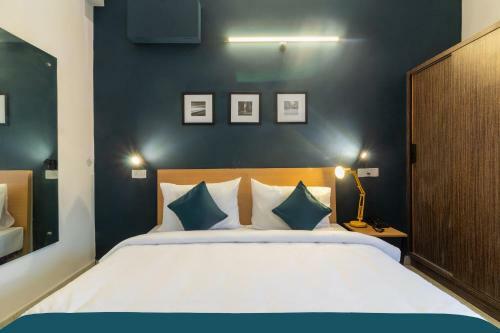 Hotel Silverkey Executive Stays 36044 Hanumanth Nilayam