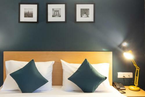 Hotel Silverkey Executive Stays 36044 Hanumanth Nilayam