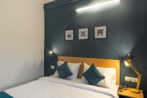 Hotel Silverkey Executive Stays 36044 Hanumanth Nilayam