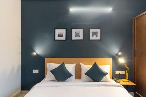 Hotel Silverkey Executive Stays 36044 Hanumanth Nilayam