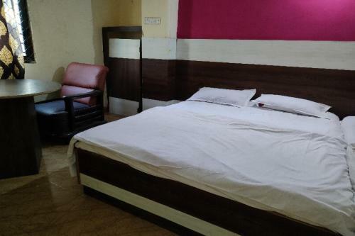 Vaccinated Staff - Spot On 80478 Hotel Baba Classic