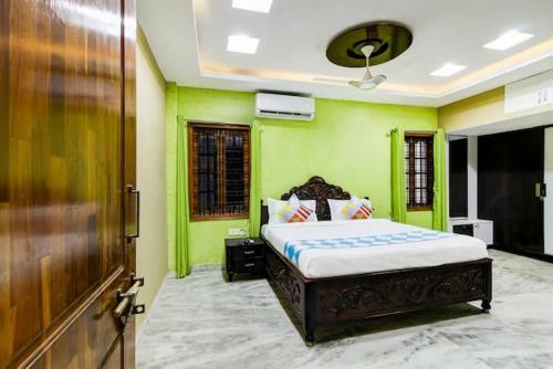 Hostal Love Book Home Stay