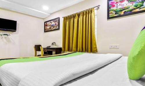 Treebo Trend Hotel Royal Galaxy