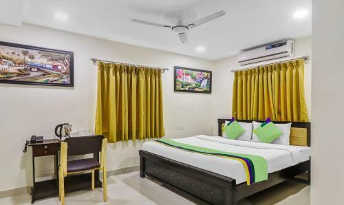 Treebo Trend Hotel Royal Galaxy