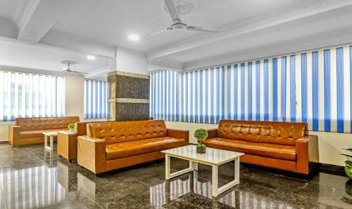 Treebo Trend Hotel Royal Galaxy