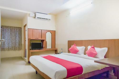 Oyo 13300 Hotel New Platinum