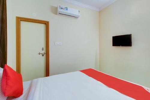 Hotel Oyo 82310 Holiday Inn