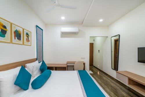 Hotel Skyla Serviced Apartments & Suites, Hi-tech City