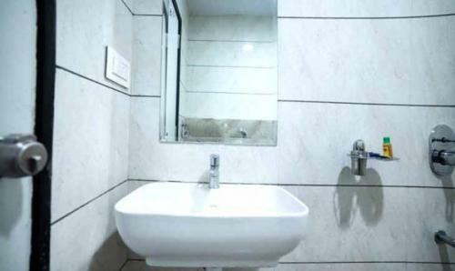 Hotel Prowell Crown