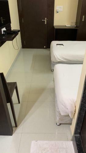 Hotel Cyc 011 Limestone Luxury
