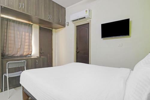 Hotel Collection O 86294 Cozzy Rooms