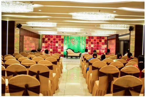 Hotel Sri Vengamamba Grand