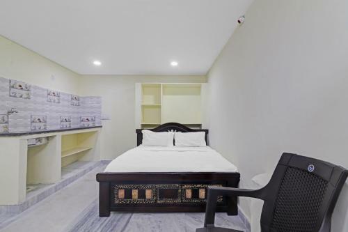 Hotel Oyo 85380 Megha Residency