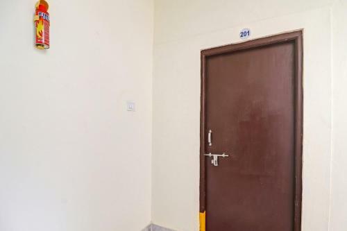 Hotel Oyo 85380 Megha Residency