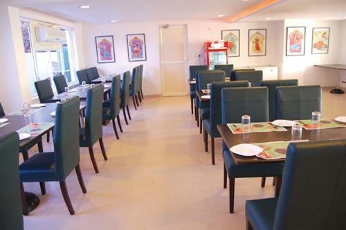 Hotel Wayinn Sravya Residency