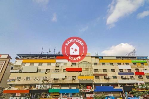 Hotel Oyo Flagship 85603 Kphb Metro Station