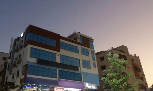 Hotel Treebo Trend J A Royal Suites